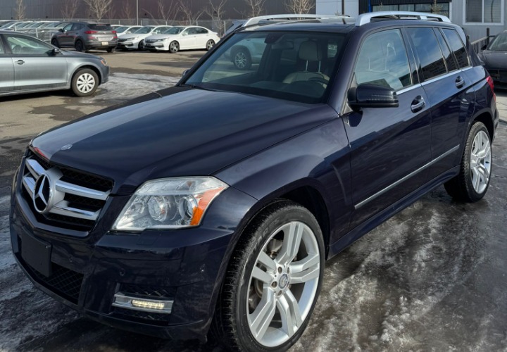 2011 Mercedes-Benz GLK350 AWD Black SUV Front Exterior View Calgary