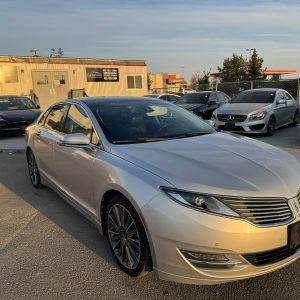 2013 Lincoln MKZ Hybrid : LOW MILEAGE