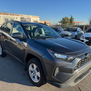 2019 Toyota RAV4 LE AWD : Low Mileage